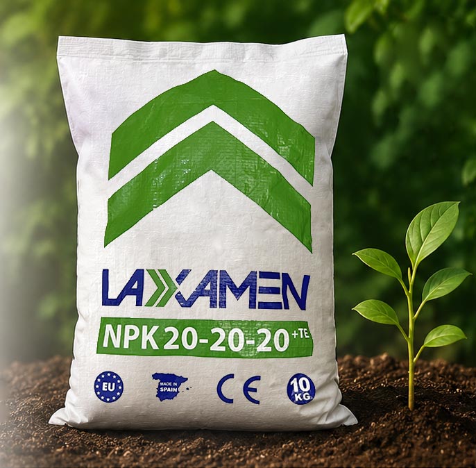 کود سه بیست با عناصر ریز مغذی LAXAMEN NPK 20-20-20 + TE